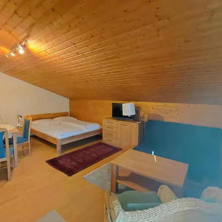 Апартаменты Hillside *