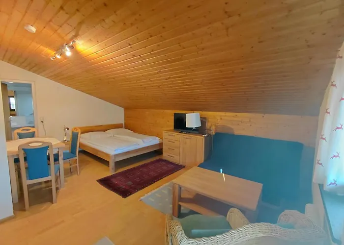 Апартаменты Hillside *